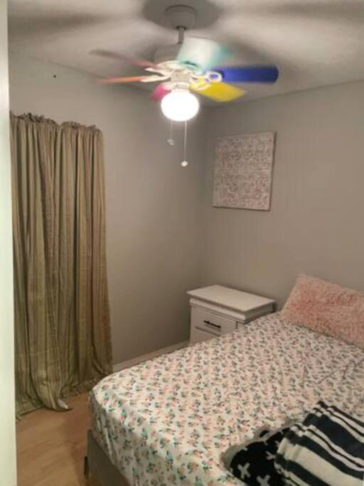 Great Getaway 2 Story Home! Harlingen Tx Dış mekan fotoğraf